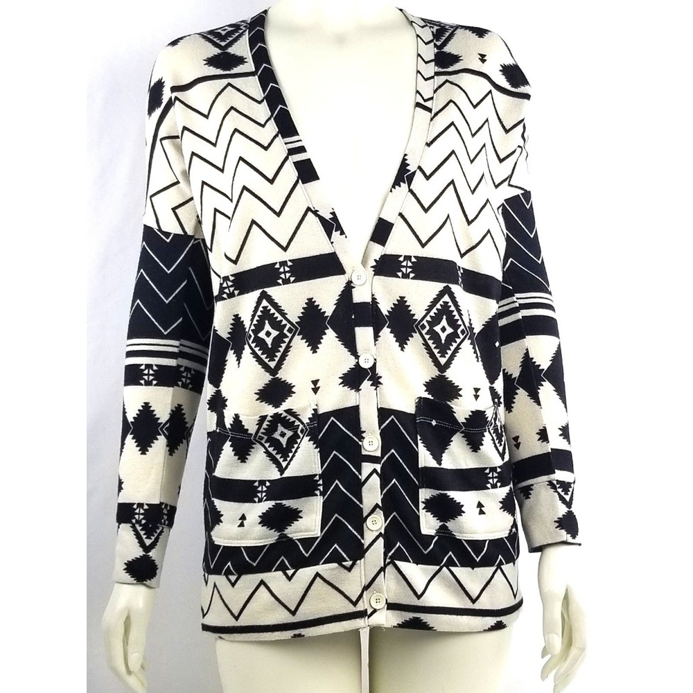 Nollie Aztec Tribal Print Button Down Cardigan Black Cream SMALL